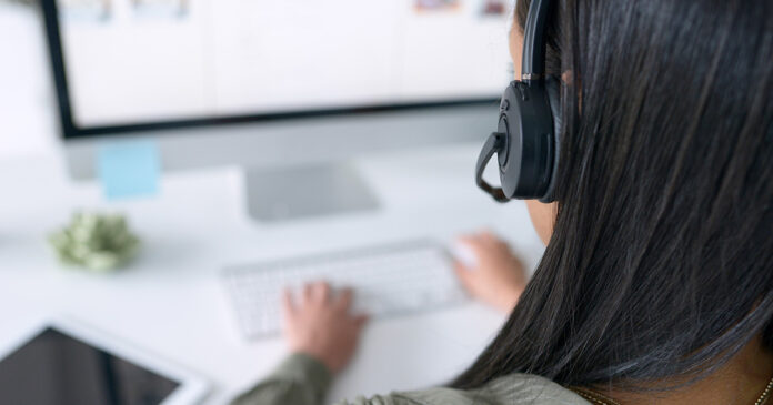 デリヘルはIT企業である—風俗業界を支えるツールとAIの実態
